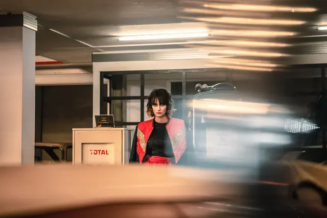 7Hues Editorial Drive, photo 2 by Olivier Hero Dressen