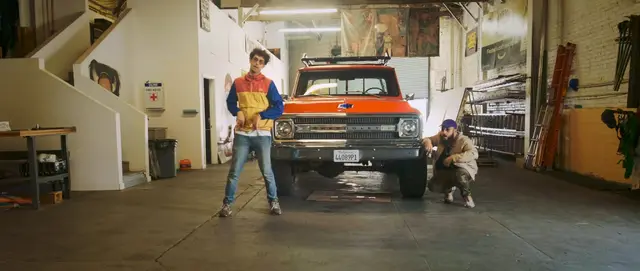 Music Video Caballero & JeanJass "Clonez-moi", still 9