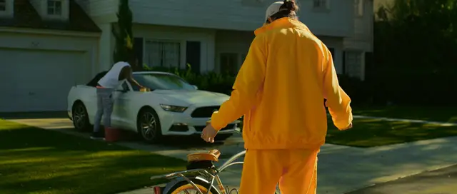 Music Video Romeo Elvis & The Motel "Dessert", still 3