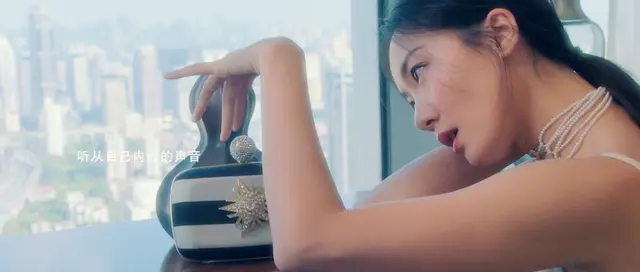 Roger Vivier - China Campaign, still 6