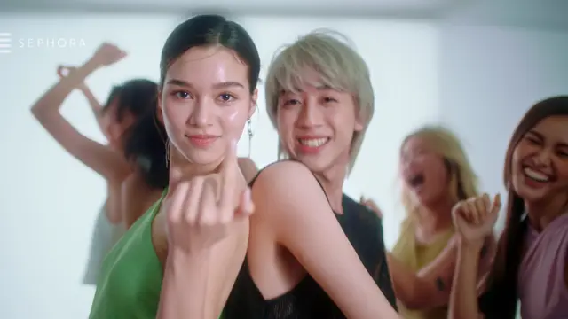 Sephora – "The Photo Booth", still 9