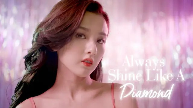 Too Faced China, still 2